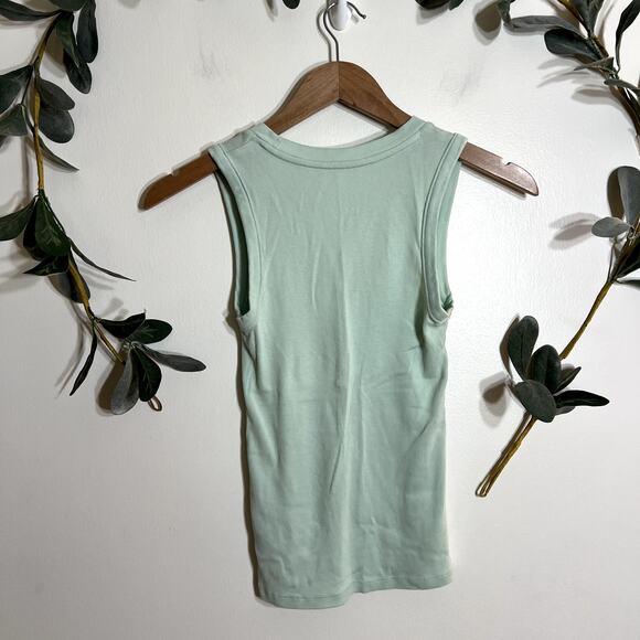Light Green Scoop Neck Tank - Picture 4 of 4